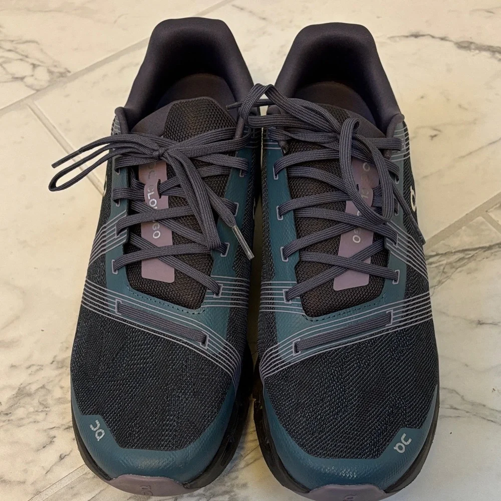 On Running Men's CloudGo Shoes - Picture 6 of 8